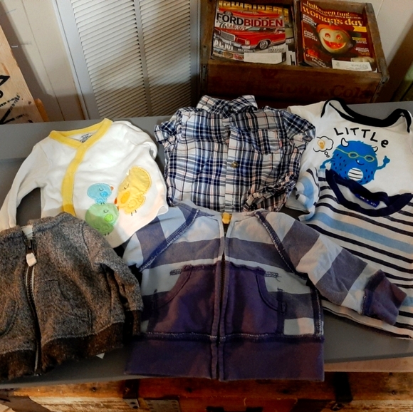 Baby clothes - Picture 1 of 14